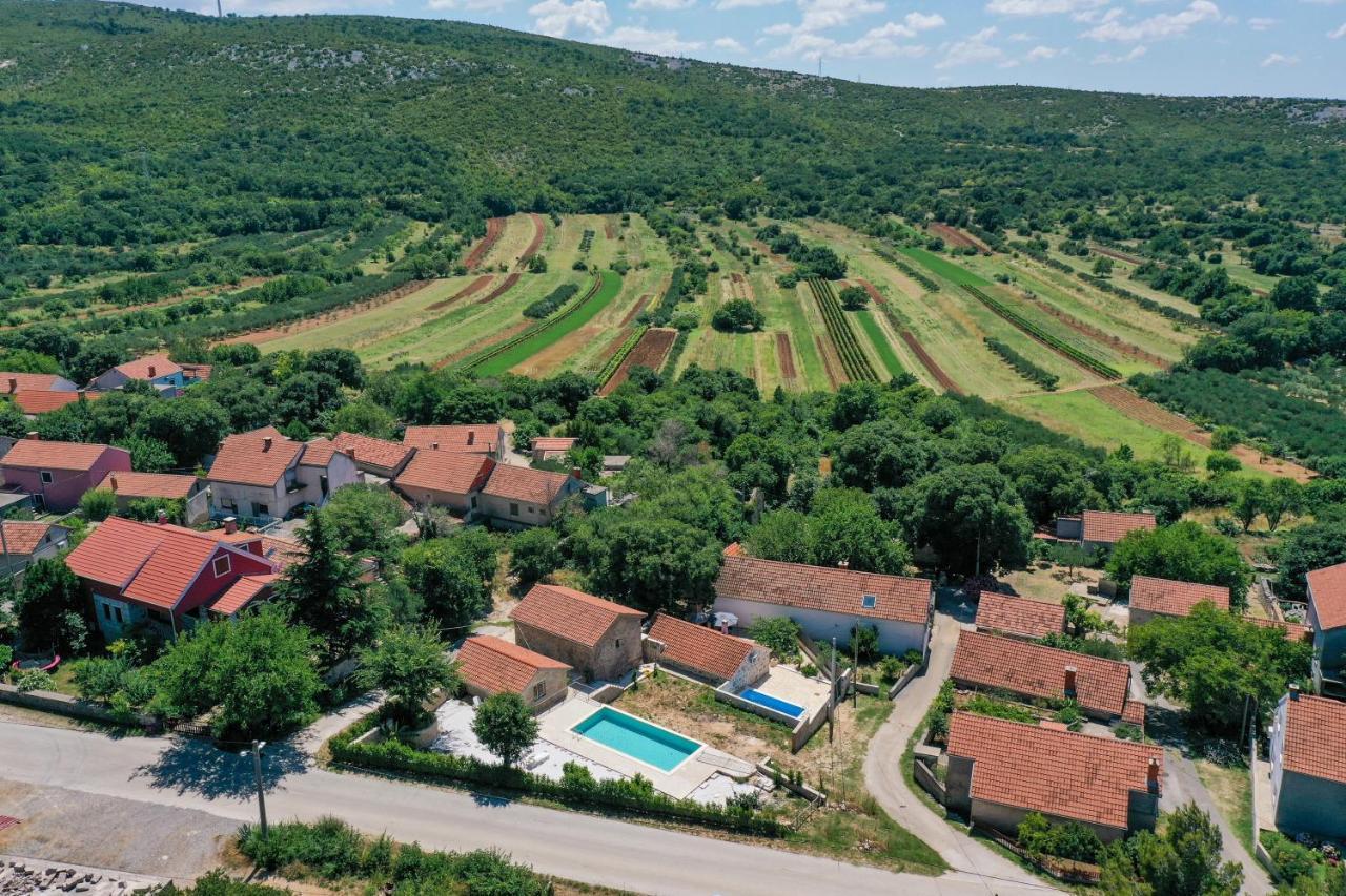 Holiday House Manuela Kruševo Dış mekan fotoğraf